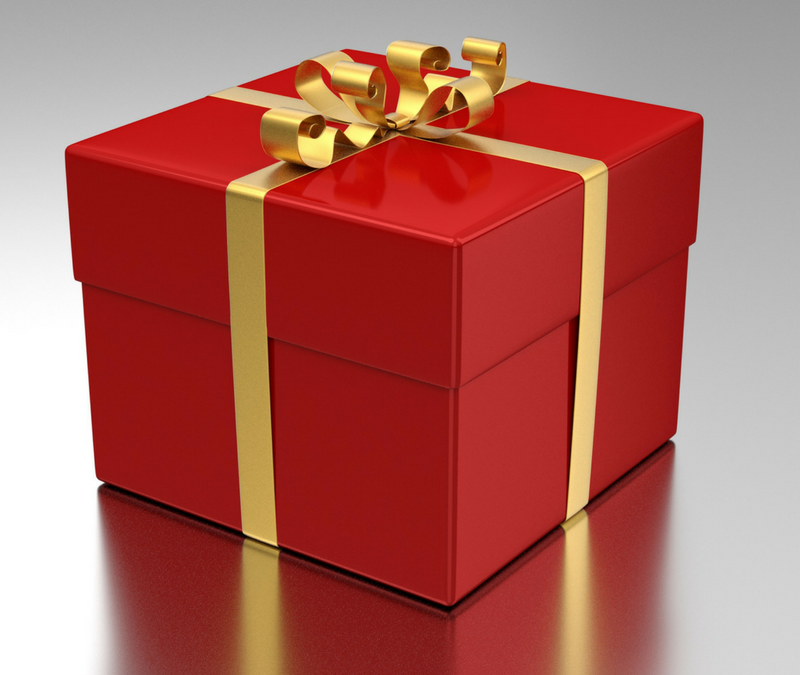 First Date Gifts: To Give Or Not To Give??